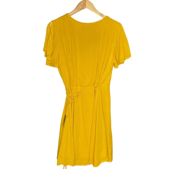 ✨NWT Lulus Mustard Yellow Harbor Point Mini Wrap Dress Size Medium - Picture 8 of 11
